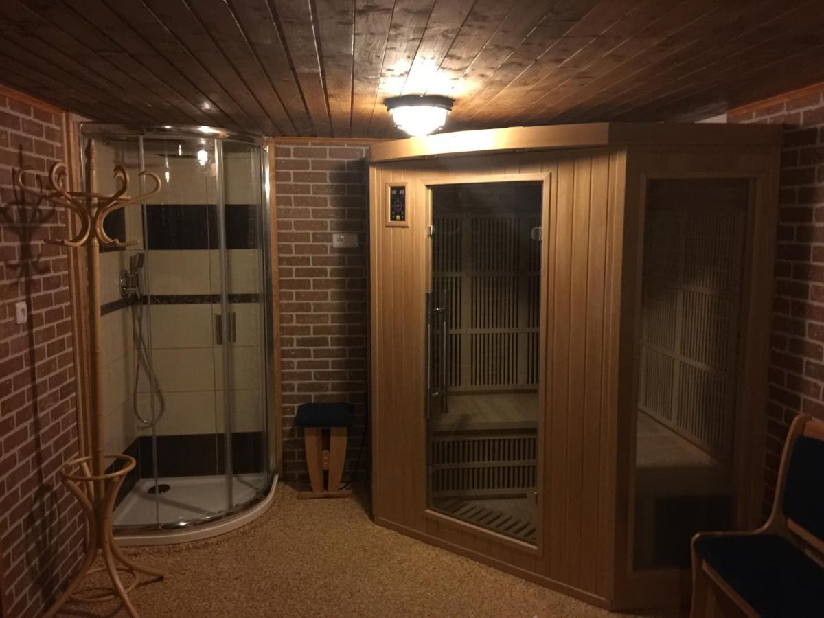 Pod Lesem Villa Cenkovice Eksteriør bilde